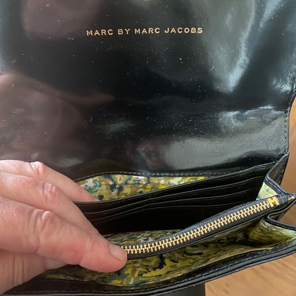 Marc Jacobs sling or clutch purse/wallet - Picture 3 of 7
